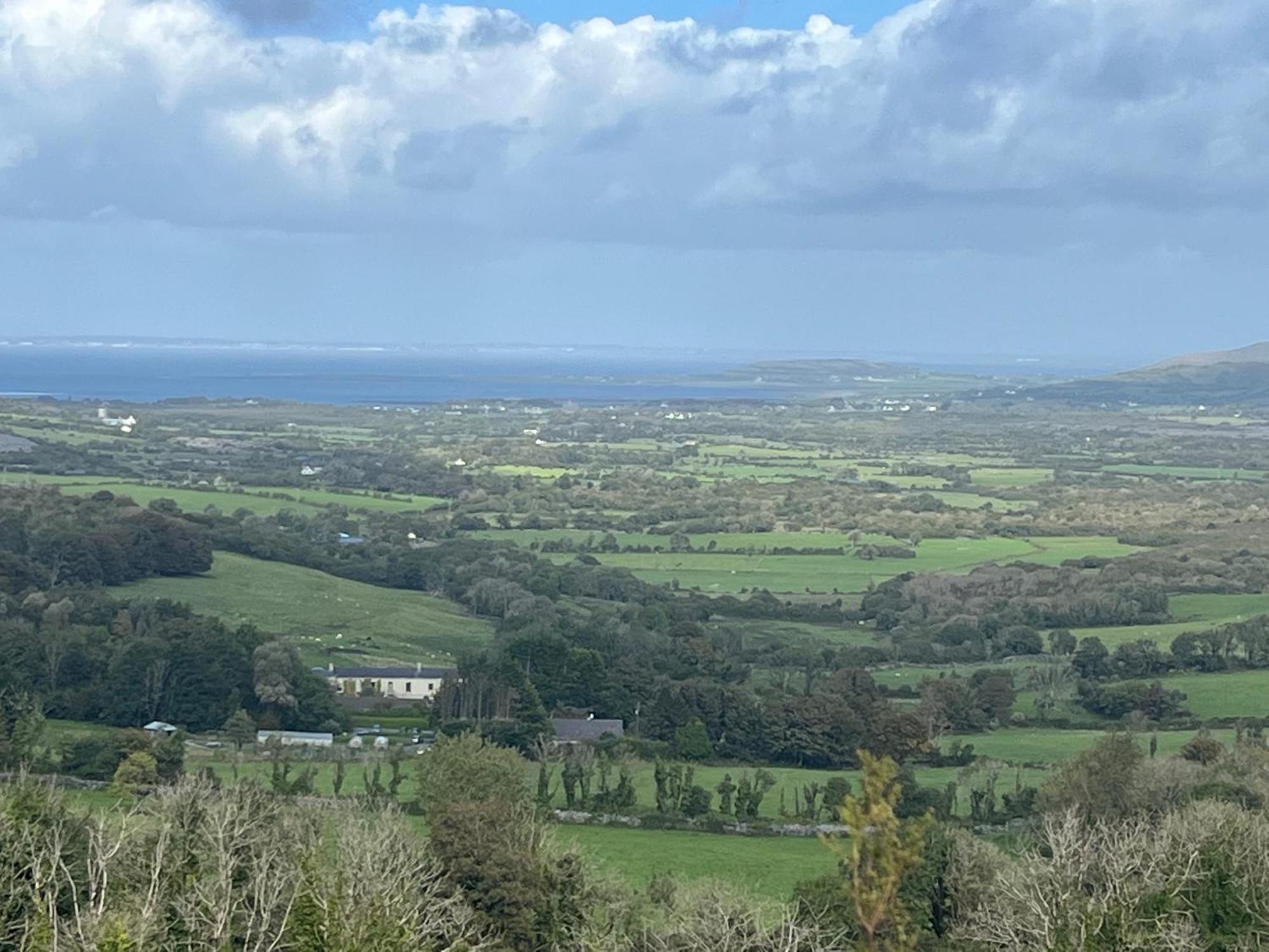 Burren Court Lodge Ballyvaughan Eksteriør billede