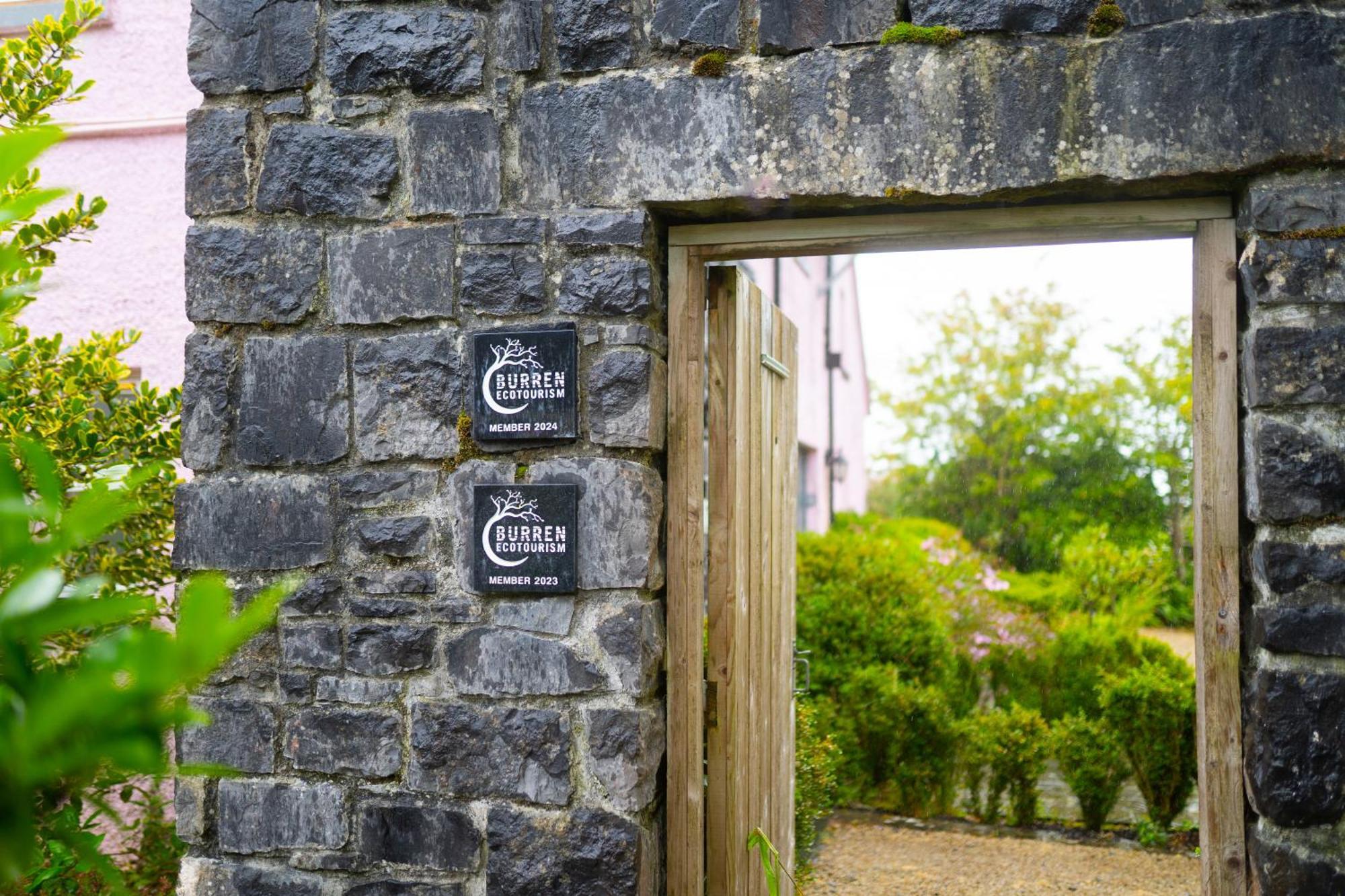Burren Court Lodge Ballyvaughan Eksteriør billede
