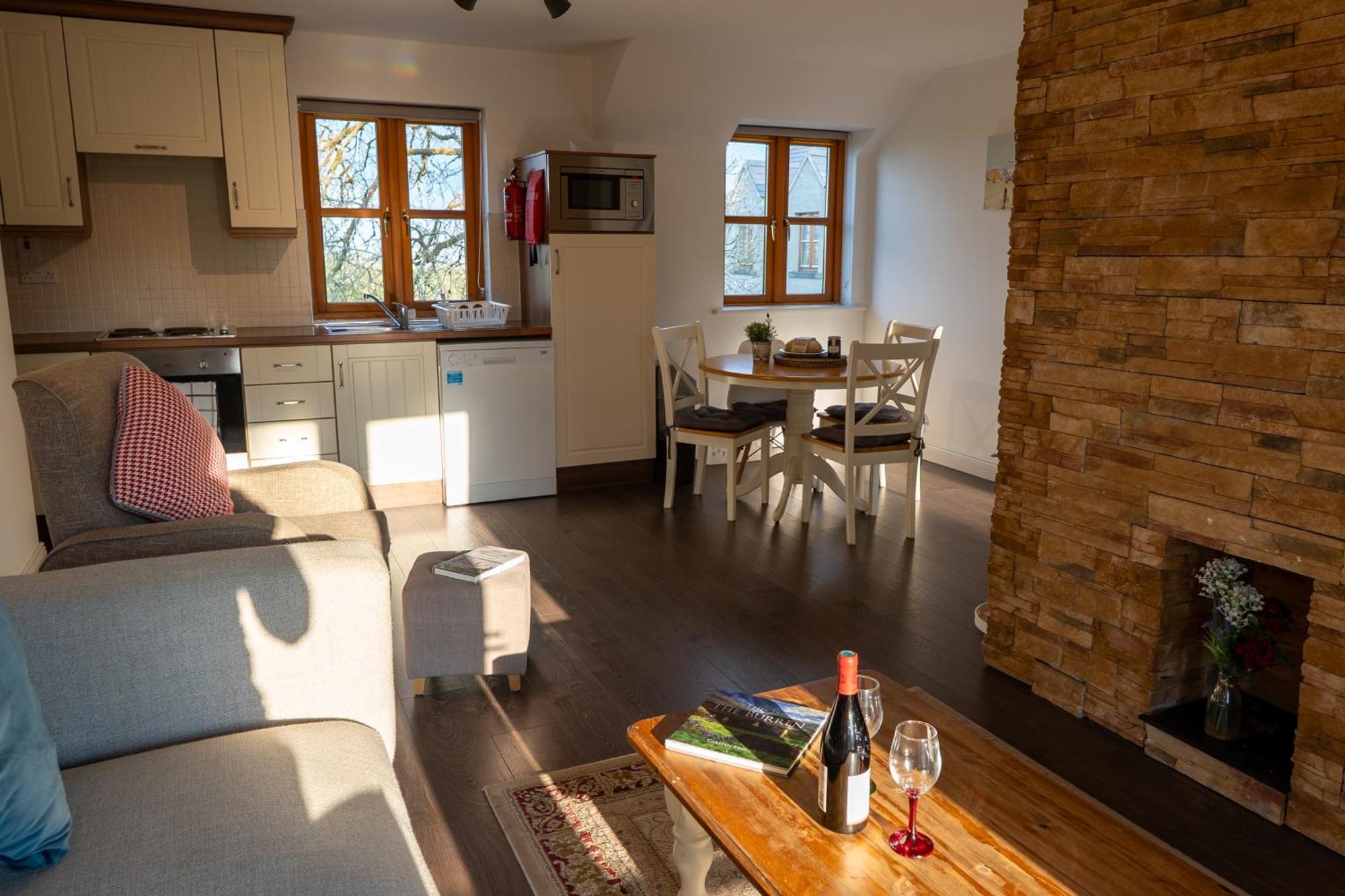 Burren Court Lodge Ballyvaughan Eksteriør billede