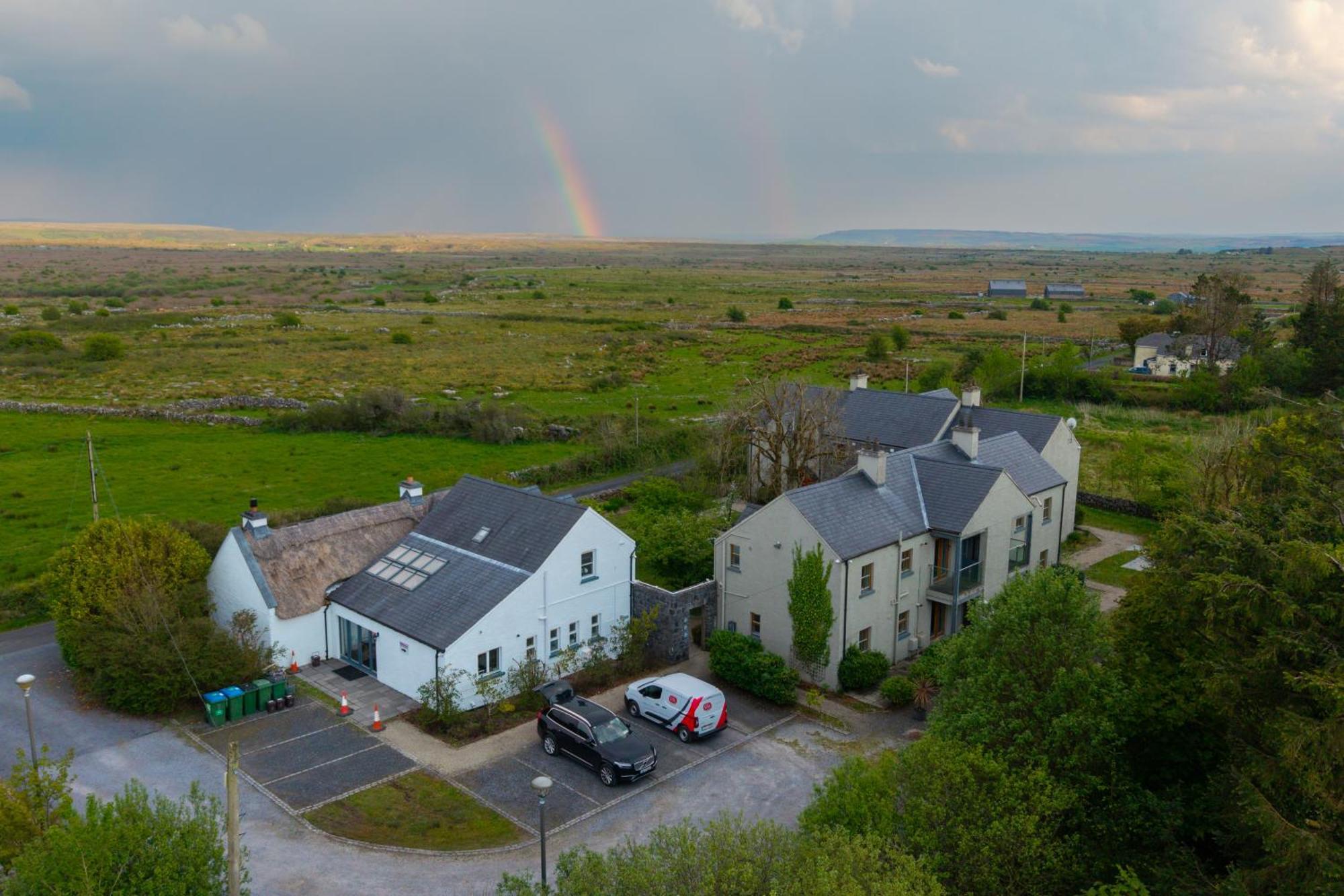 Burren Court Lodge Ballyvaughan Eksteriør billede
